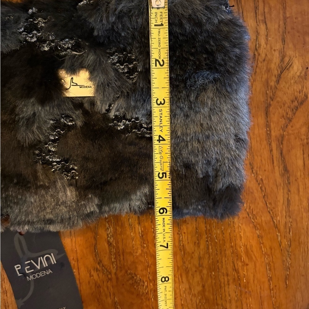 Bevini Modena Fur Wristlet – Made in Italy – NWT - Picture 13 of 13